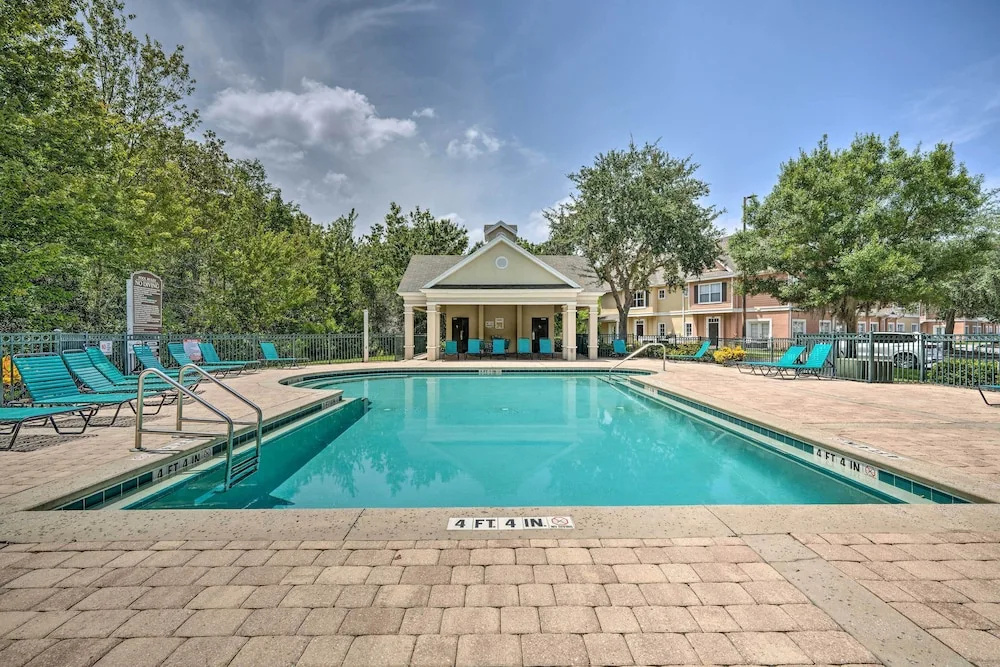 Kissimmee Condo: Community Perks, 10 Mi to Disney!