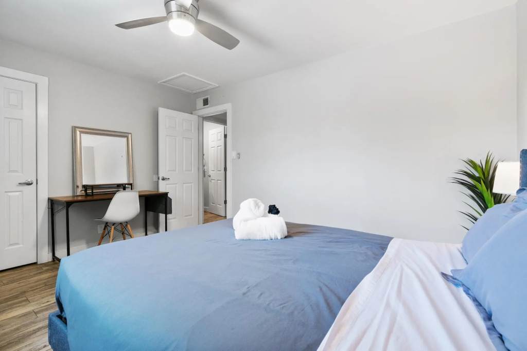 Stylish 1BR Near UT Highland Evonify
