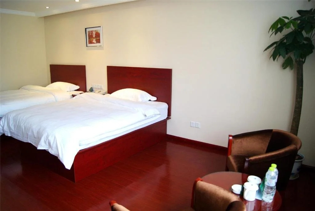 GreenTree Inn Xian Bell and Drum Tower Food Street Ancient City Wall Ximen Express Hotel
