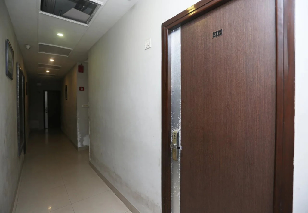 Gujral Hotel By OYO Rooms