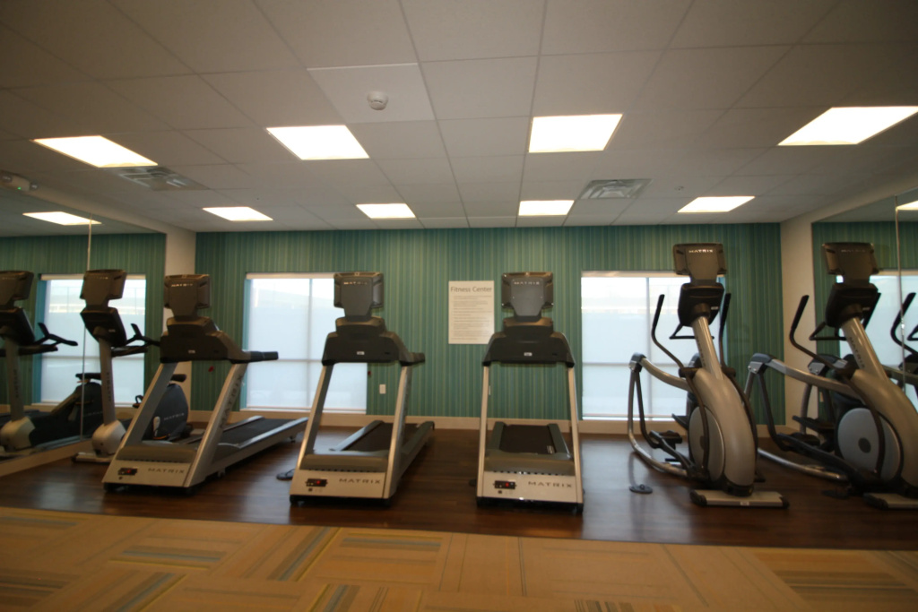 Holiday Inn Express & Suites - Kirksville - University Area by IHG
