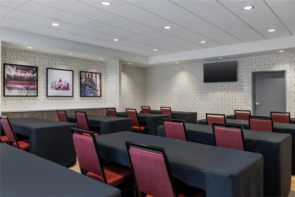 Home2 Suites By Hilton Altoona Des Moines