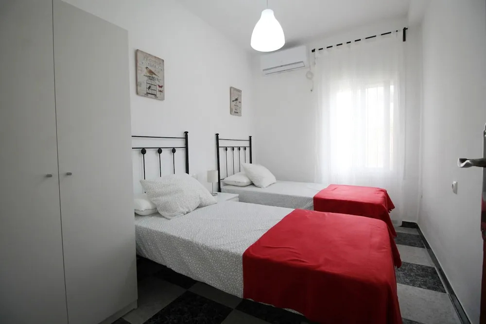 1070 Villa Rosario