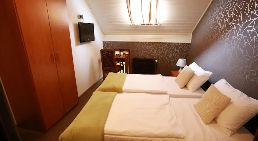 Rooms Rustika