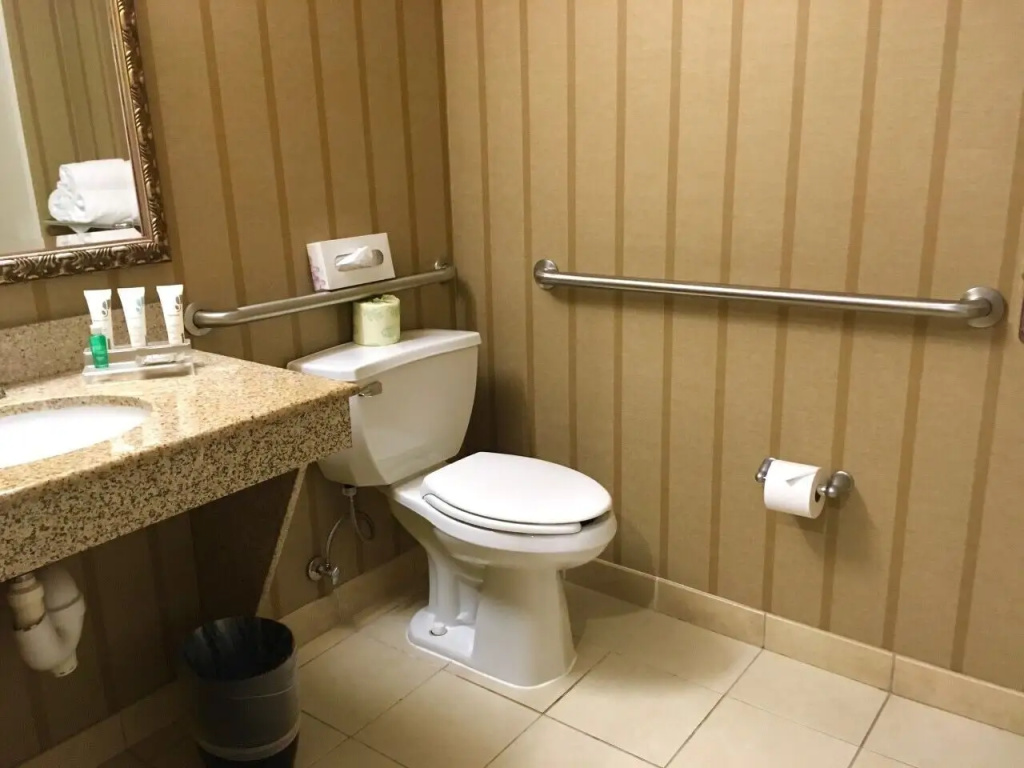 Spark By Hilton Woodbridge