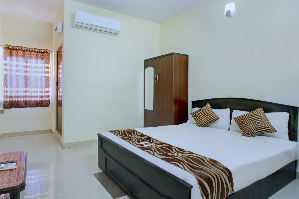 OYO Flagship 8661 Luxe Residency