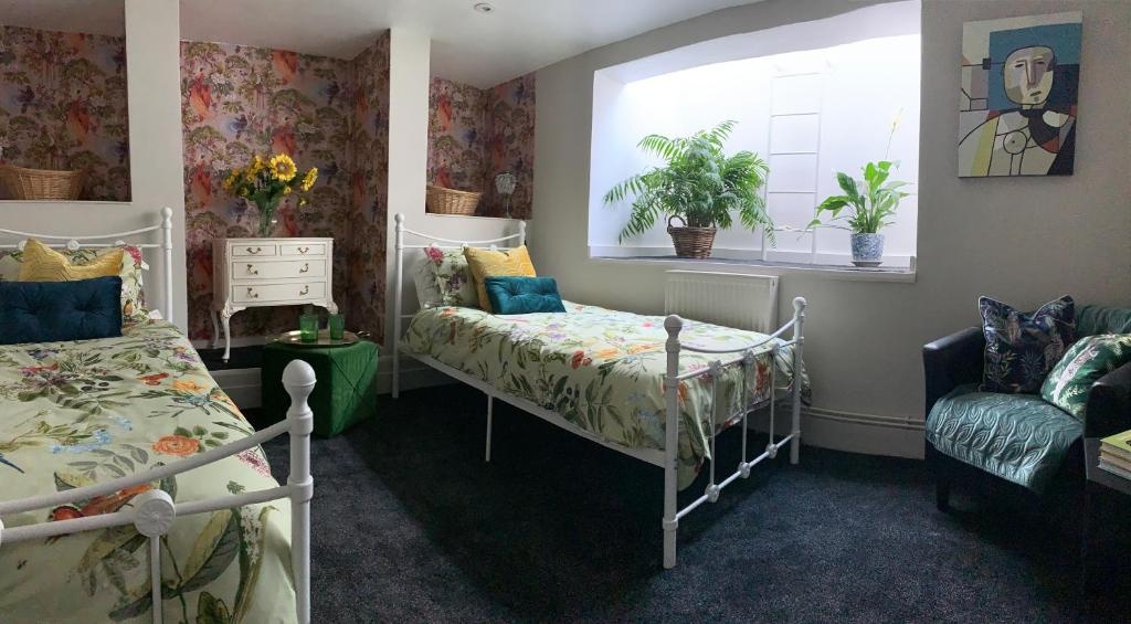 KIRA Beach House, Large luxury 2 bedroom apartment