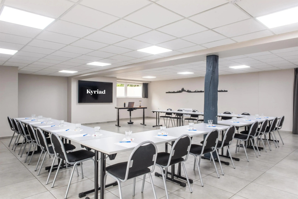 Kyriad Hotel Lyon Givors