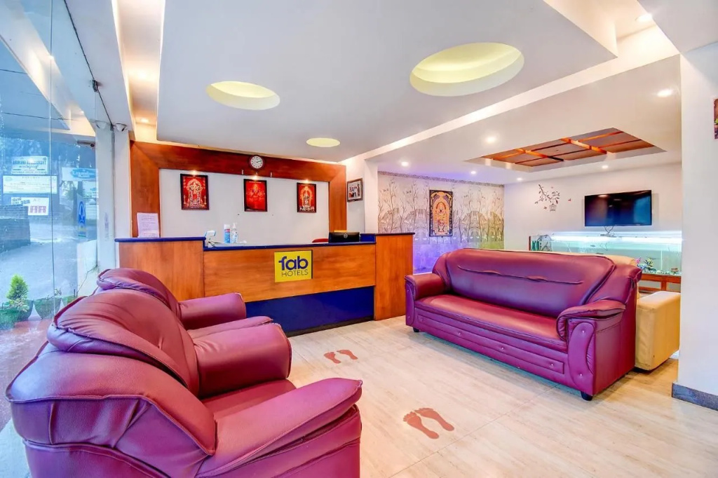 FabHotel Abirami Grand Inn - Nr Bryant Park