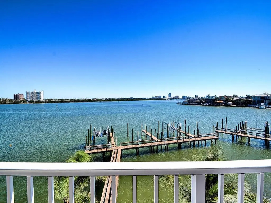 Brightwater Point 206 Beautiful Water Views 23063
