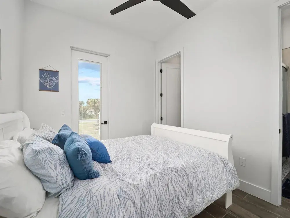 Ocean Front Flagler Beach Sleeps 5 people