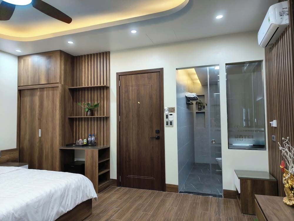 Green Family Hotel