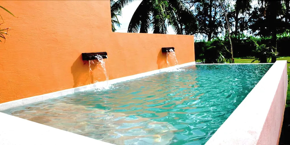Sunshine Pool Villa