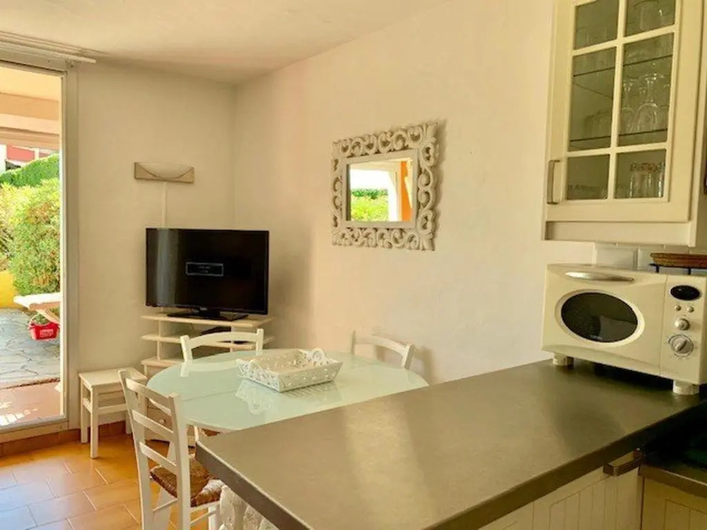 Appartement Cap d'Agde, 2 pièces, 6 personnes - FR-1-607-84