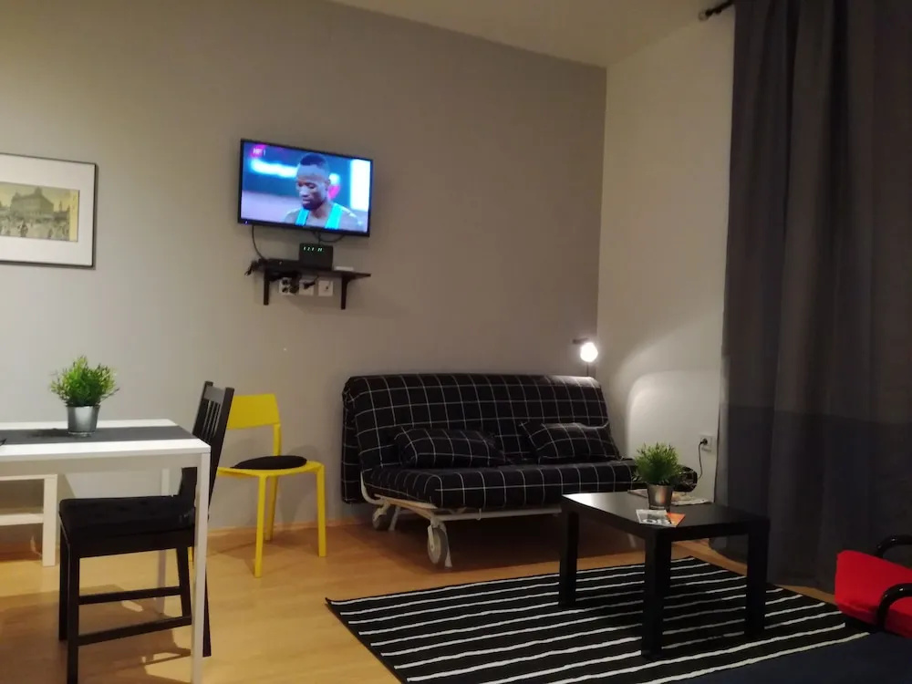 Urban Studio Apartment Adro In The City Center of Zagreb, With Parking