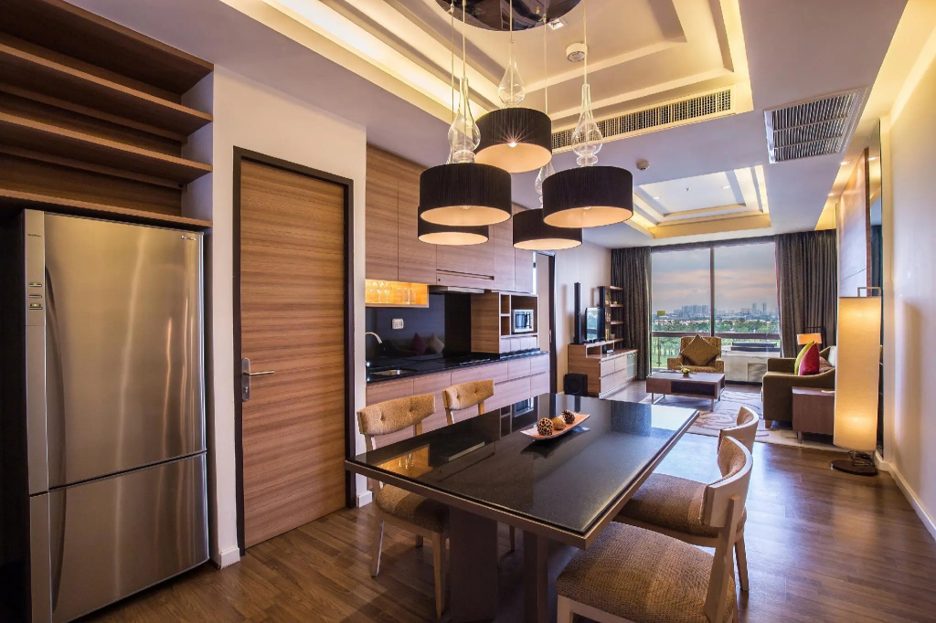 Summit Windmill Golf Suite Hotel at Suvarnabhumi