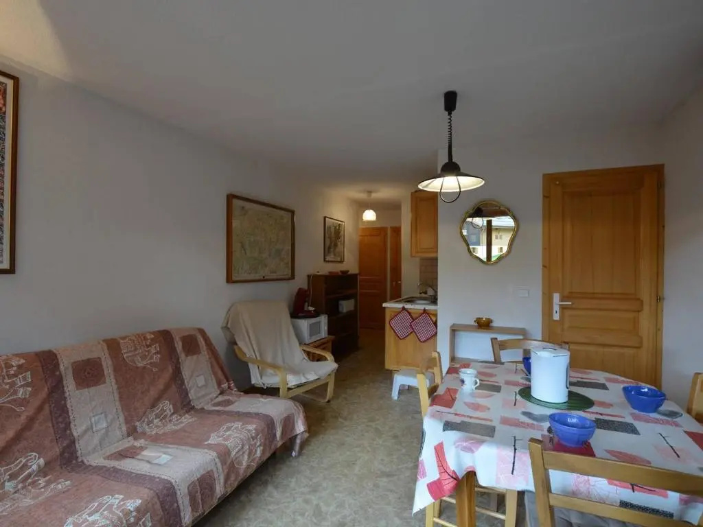 Appartement cosy 6 pers, proche pistes et centre, balcon, parking, animaux admis - FR-1-241-17
