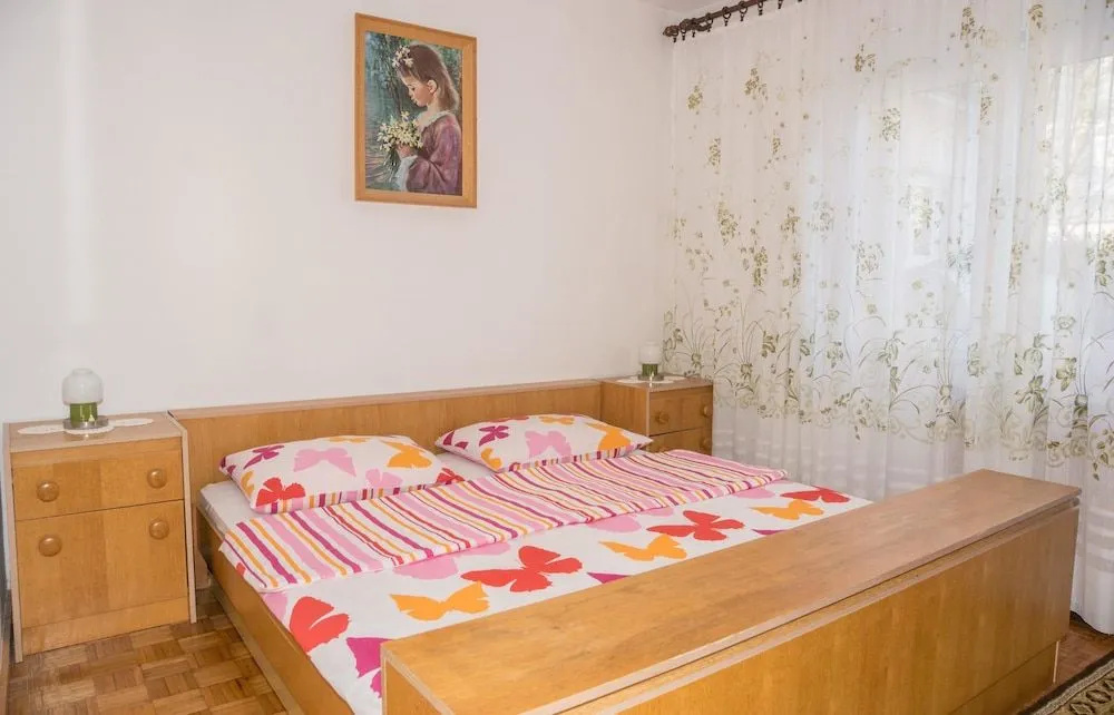Apartments Gorana Novi V
