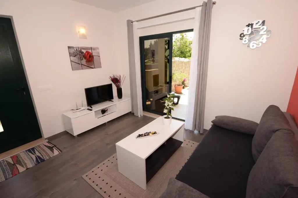 Apartmani Dora i Kati