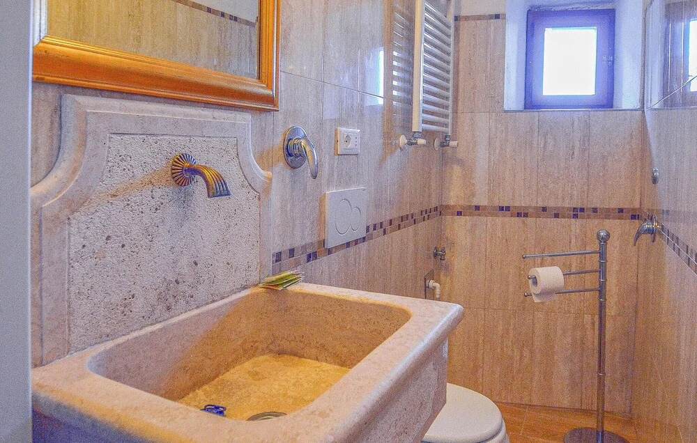 Beautiful Home in Cortona With 3 Bedrooms and Wifi
