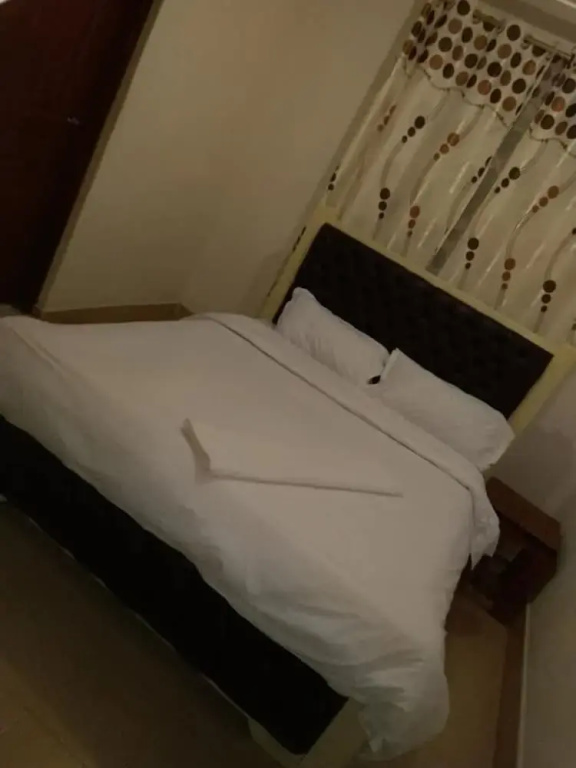 Lux Suites Mara Holiday Homes