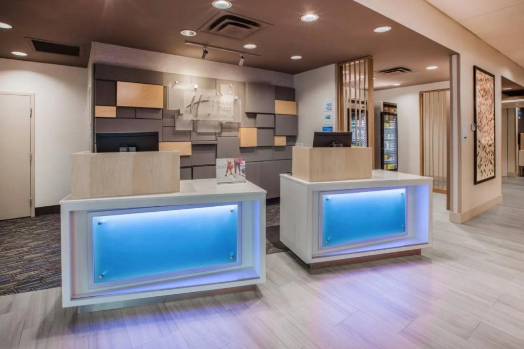 Holiday Inn Express & Suites Forest Hill - Ft. Worth by IHG
