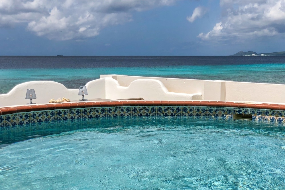 One Ocean Boutique Apartments & Suites Bonaire