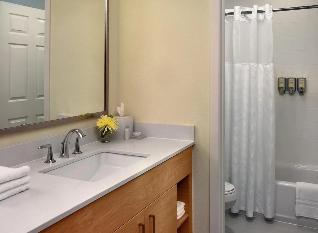 Sonesta ES Suites Minneapolis  St. Paul Airport