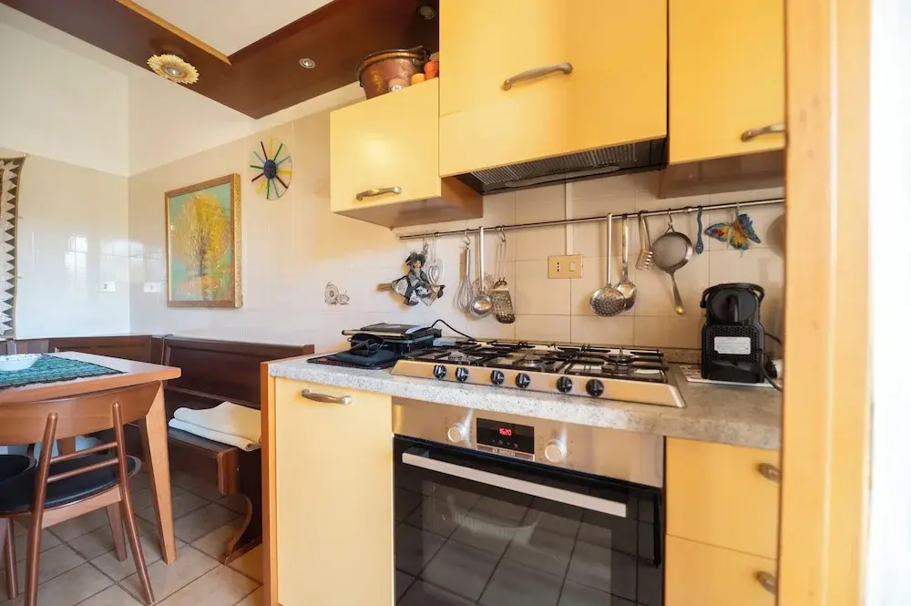 Luminous 2Br Family Apartment In Residential Area