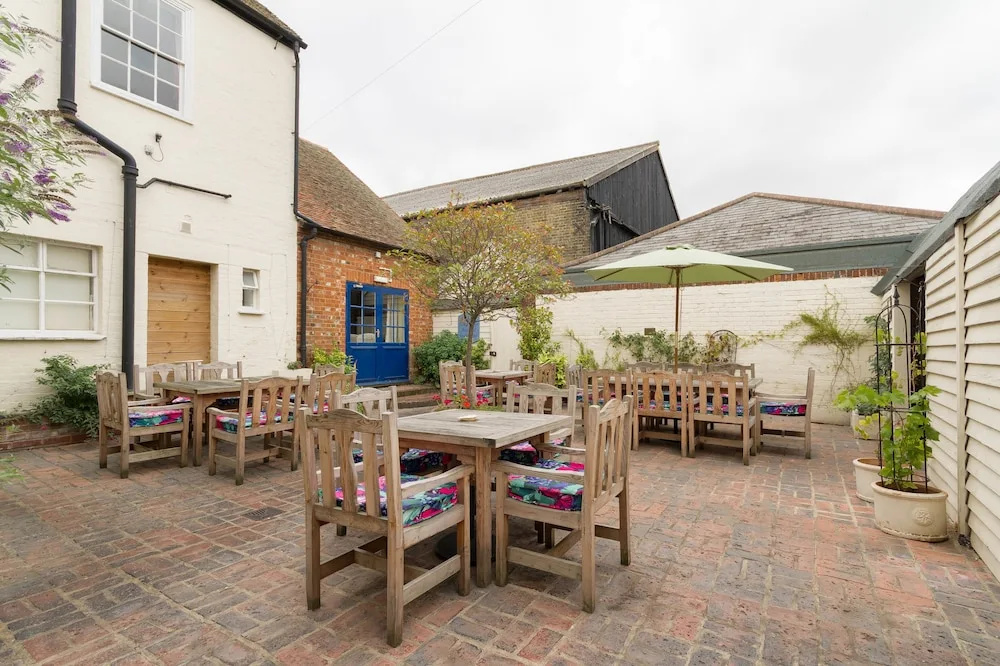 Swan Quay Inn