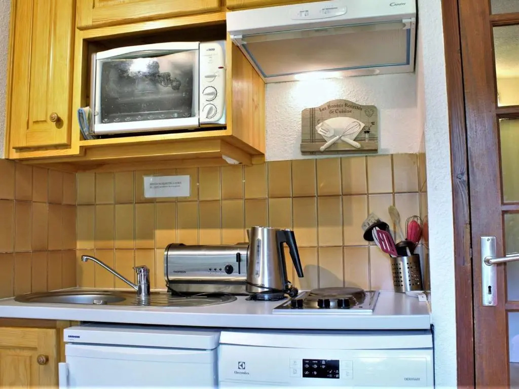 Appartement Risoul, 2 pièces, 4 personnes - FR-1-330-164
