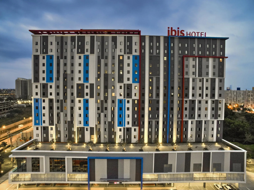ibis Bangkok IMPACT