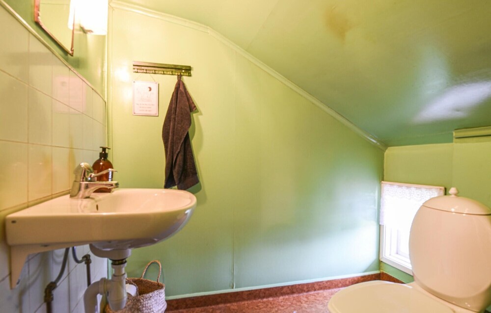 3 Bedroom Nice Home In Kalv