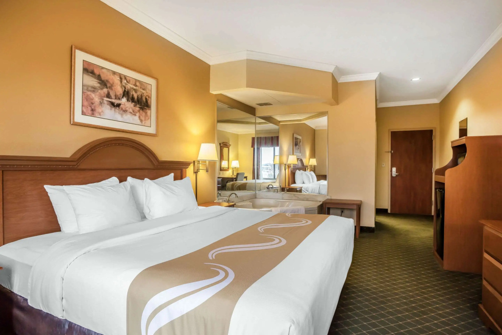 Tahlequah Inn