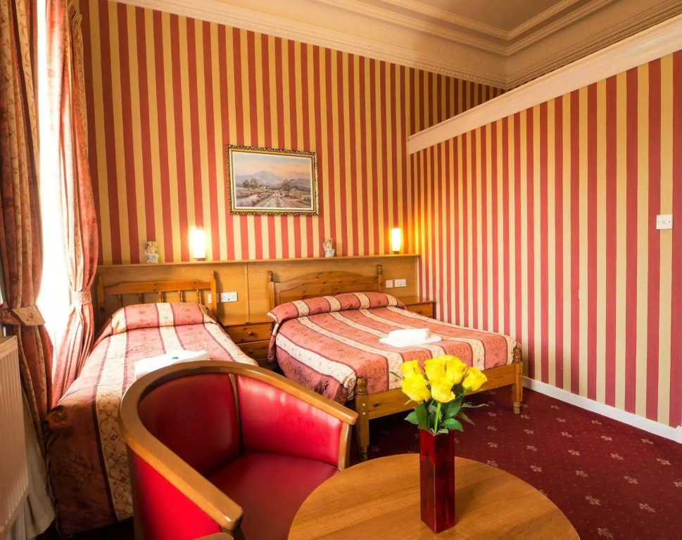 Cumberland Hotel