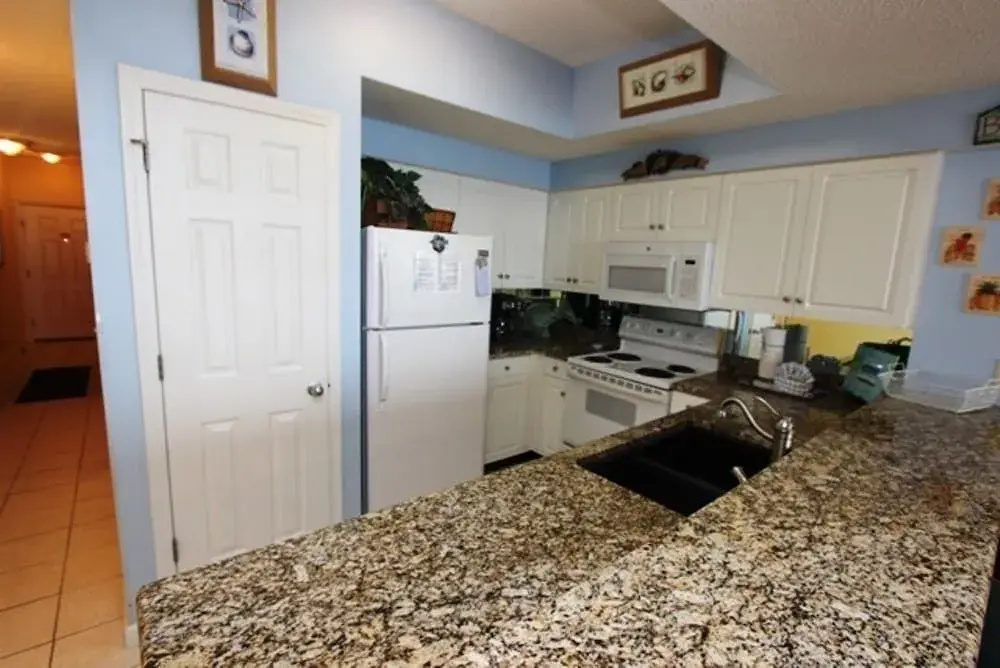 Majestic Sun 612A - 2 Br home by RedAwning