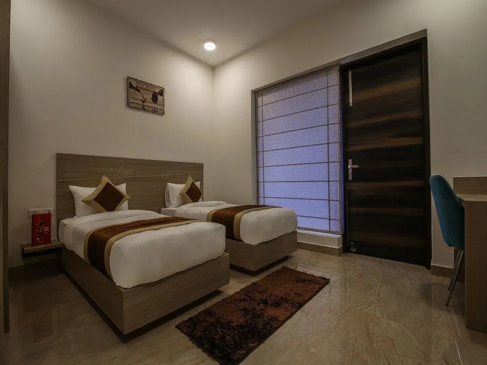 OYO 15526 Lime Wood Stay