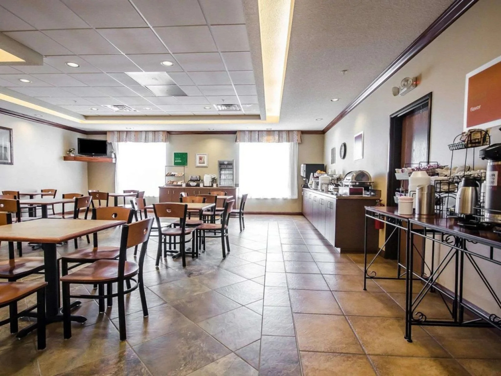 Quality Inn & Suites Rockport-Owensboro North GOLD AWARD WINNER