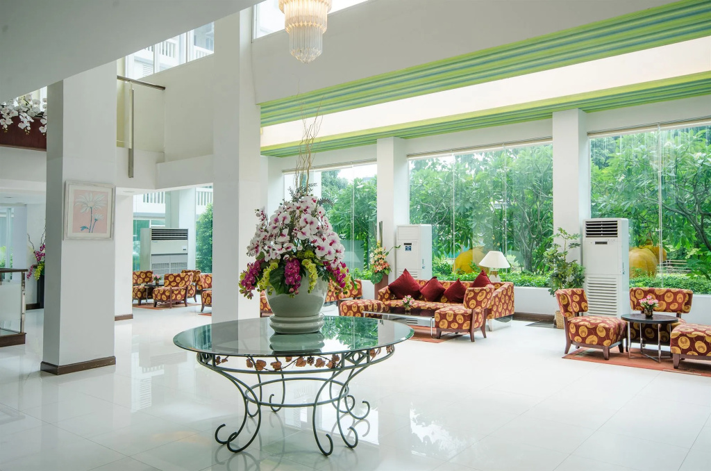 Sunday Platinum Suites