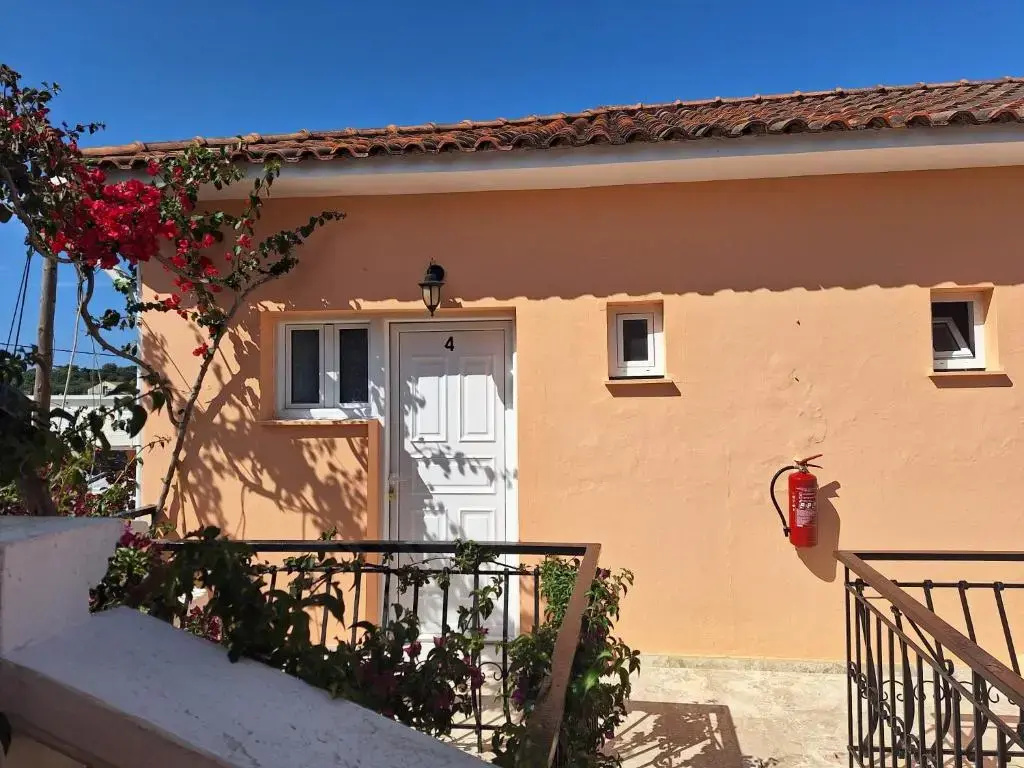 Two Brothers Studios Tsilivi