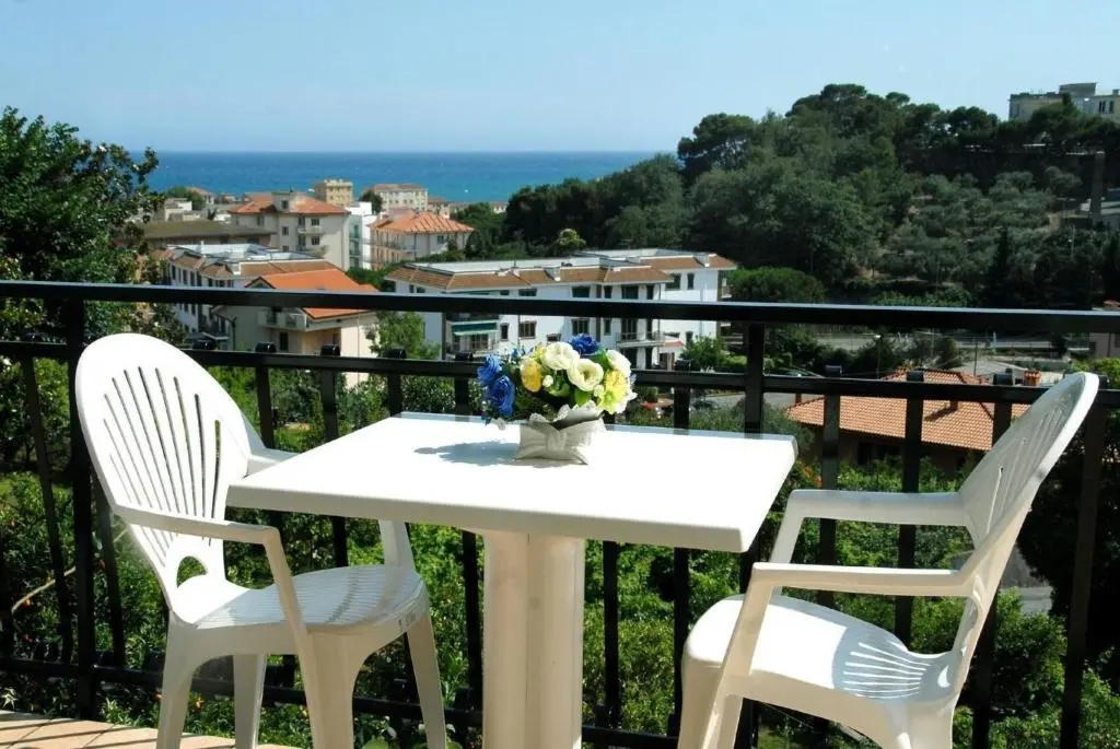Ferienwohnung für 5 Personen 1 Kind ca 55 m in Pietra Ligure, Italienische Riviera Palmenriviera