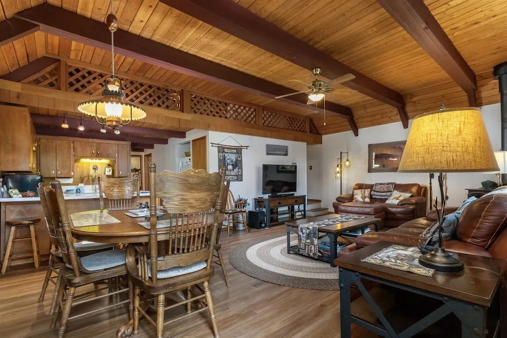 Elk Country Cabin