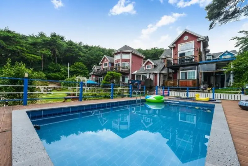 Gyeongju Magic Castle Pension (Pets Friendly)