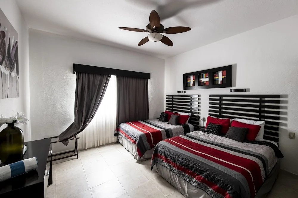 Penthouse Beach Holiday Private Jacuzzi Bbq Family Friendly Maid Service