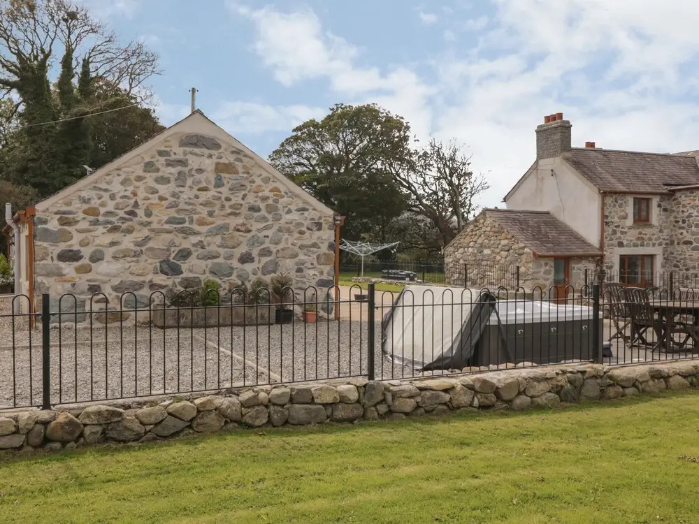 Y Deri Cottage