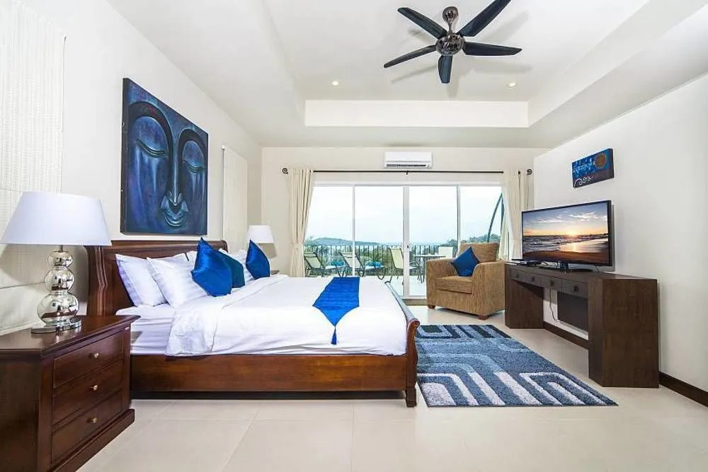 Villa Hin Fa 8 Bed Seaviews in Extensive Modern Grandeur