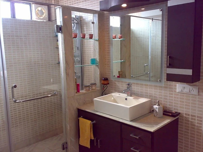 The Solace Hotel - Nehru Place