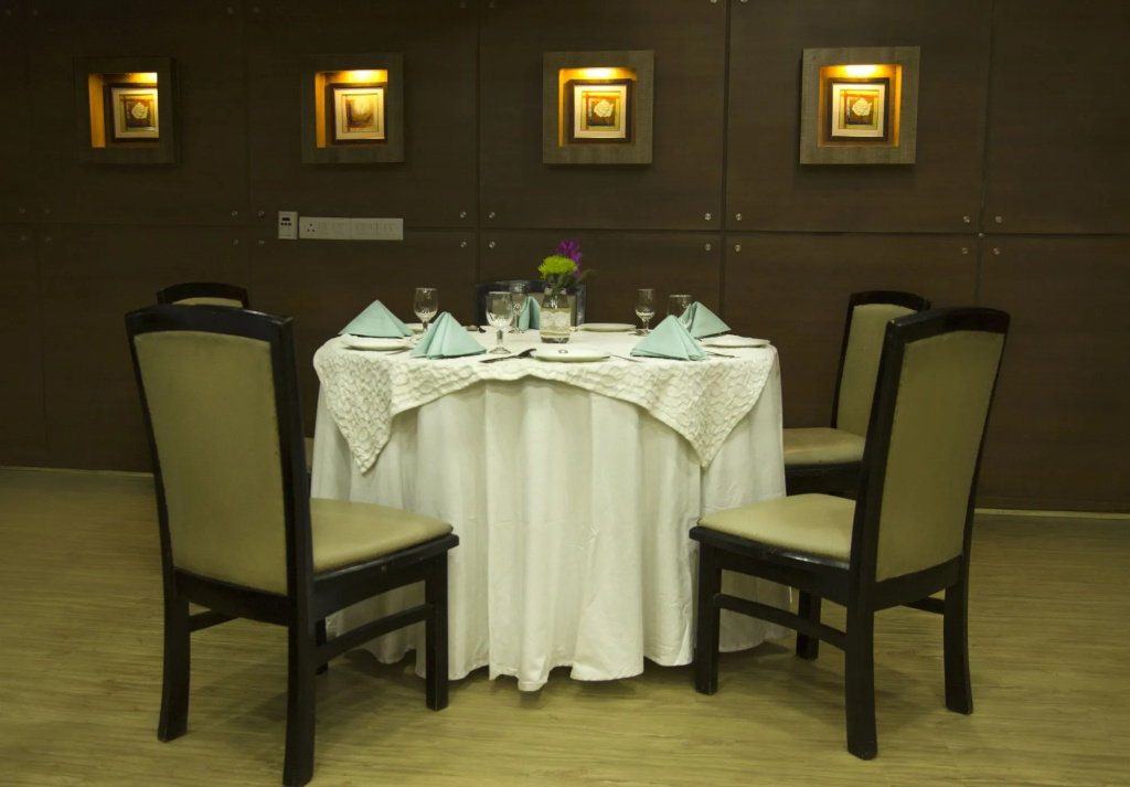 Rockland Hotel, C.R Park