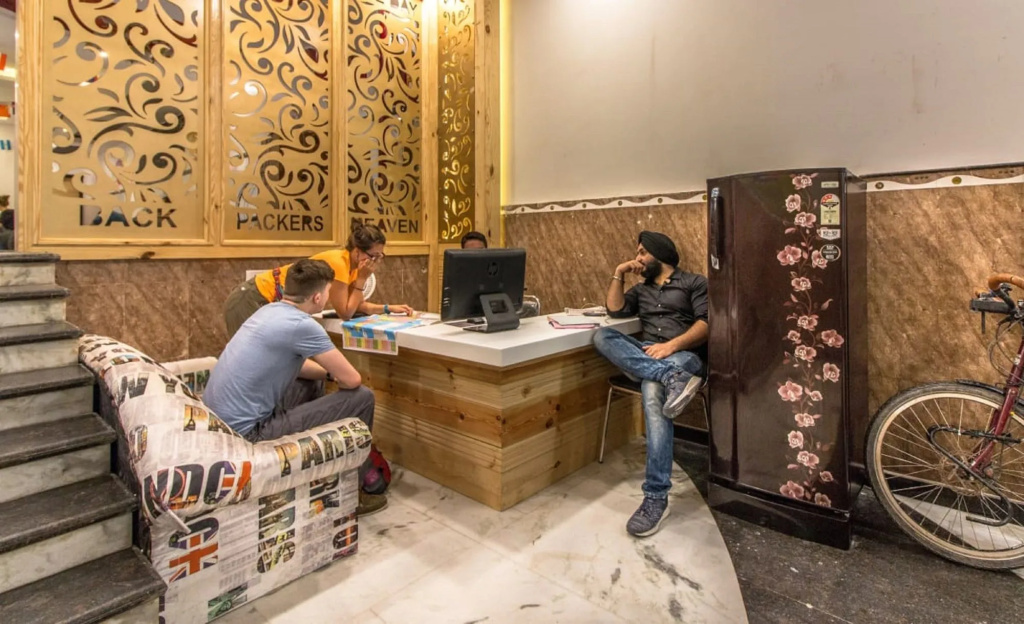 Hotel New King International- Free Airport Pick up