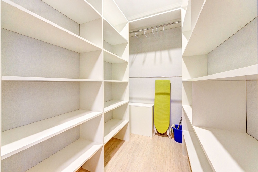 Apartment Voskresenska 18 , Парковые Озера